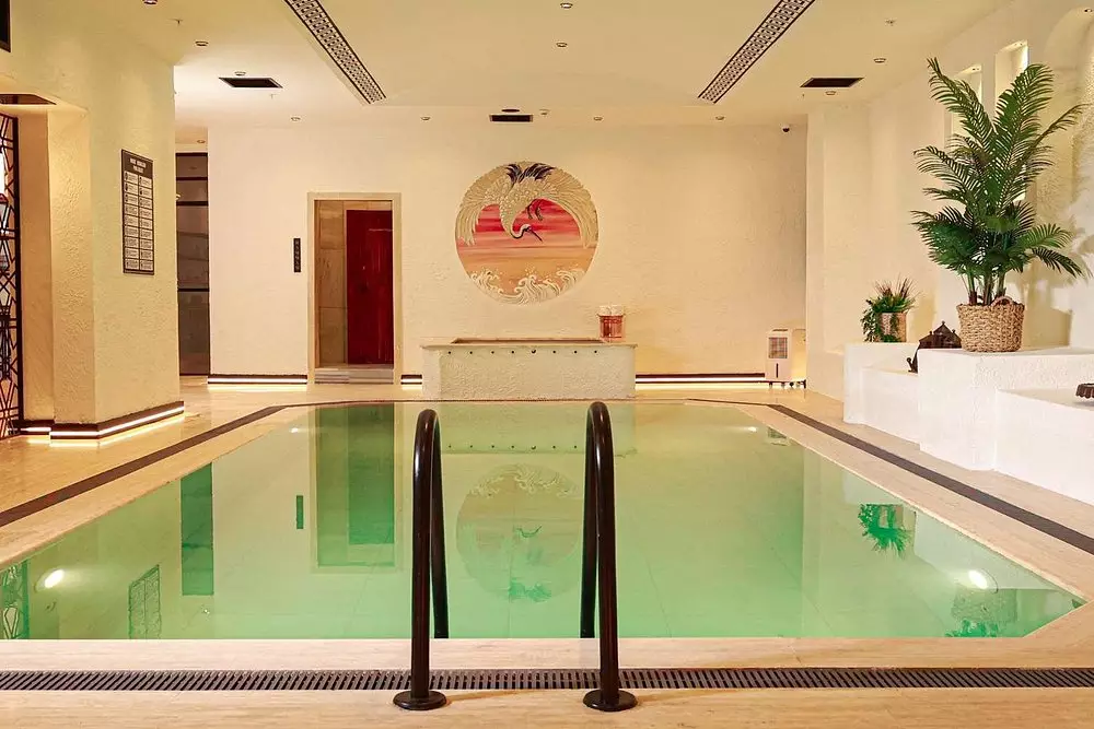 استخر NOVA PLAZA